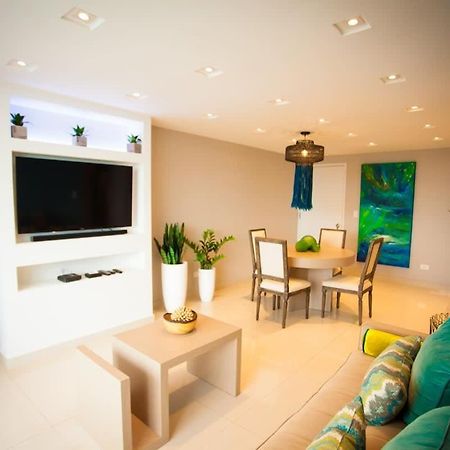 2Br Gem Ocean Front Building Isla Verde Beach 산후안 외부 사진