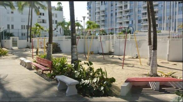 2Br Gem Ocean Front Building Isla Verde Beach 산후안 외부 사진